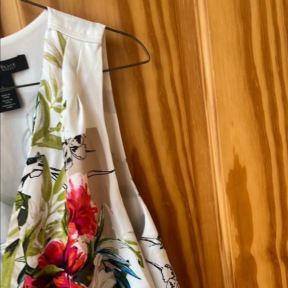 WHBM White Floral Sleeveless Top Large - Picture 4 of 9